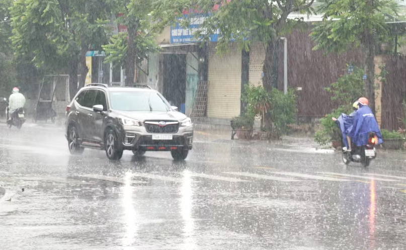 Mưa to trên diện rộng, cảnh báo lũ trên các sông Bắc Bộ